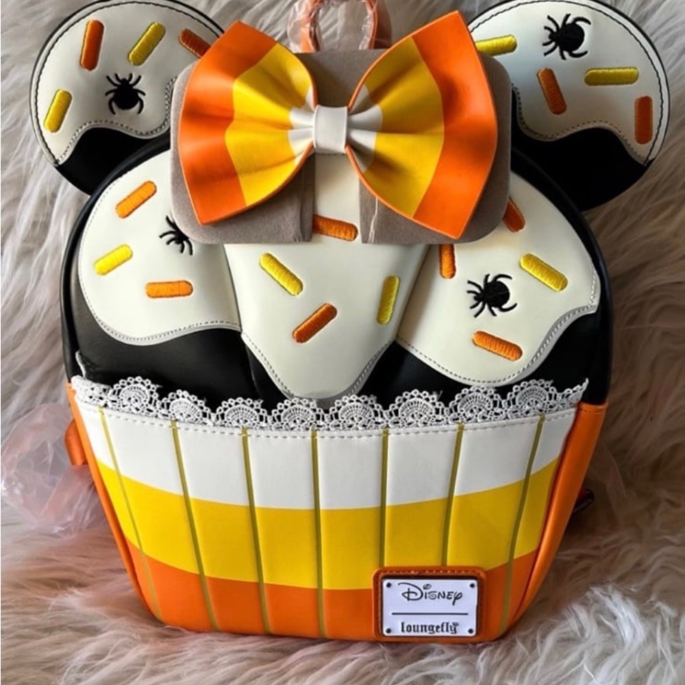 Disney Loungefly Minnie Mouse Candy Corn Cupcake Glow Backpack New